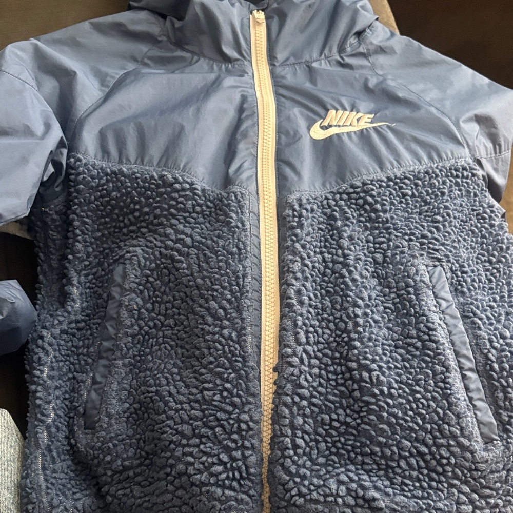 Nike Kids Puffer Jacket - Gray and Cream